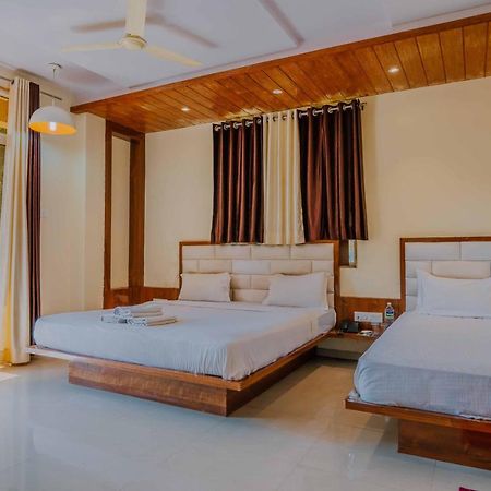 OAKWOOD near mapro mahabaleshwar Hotel Exterior foto
