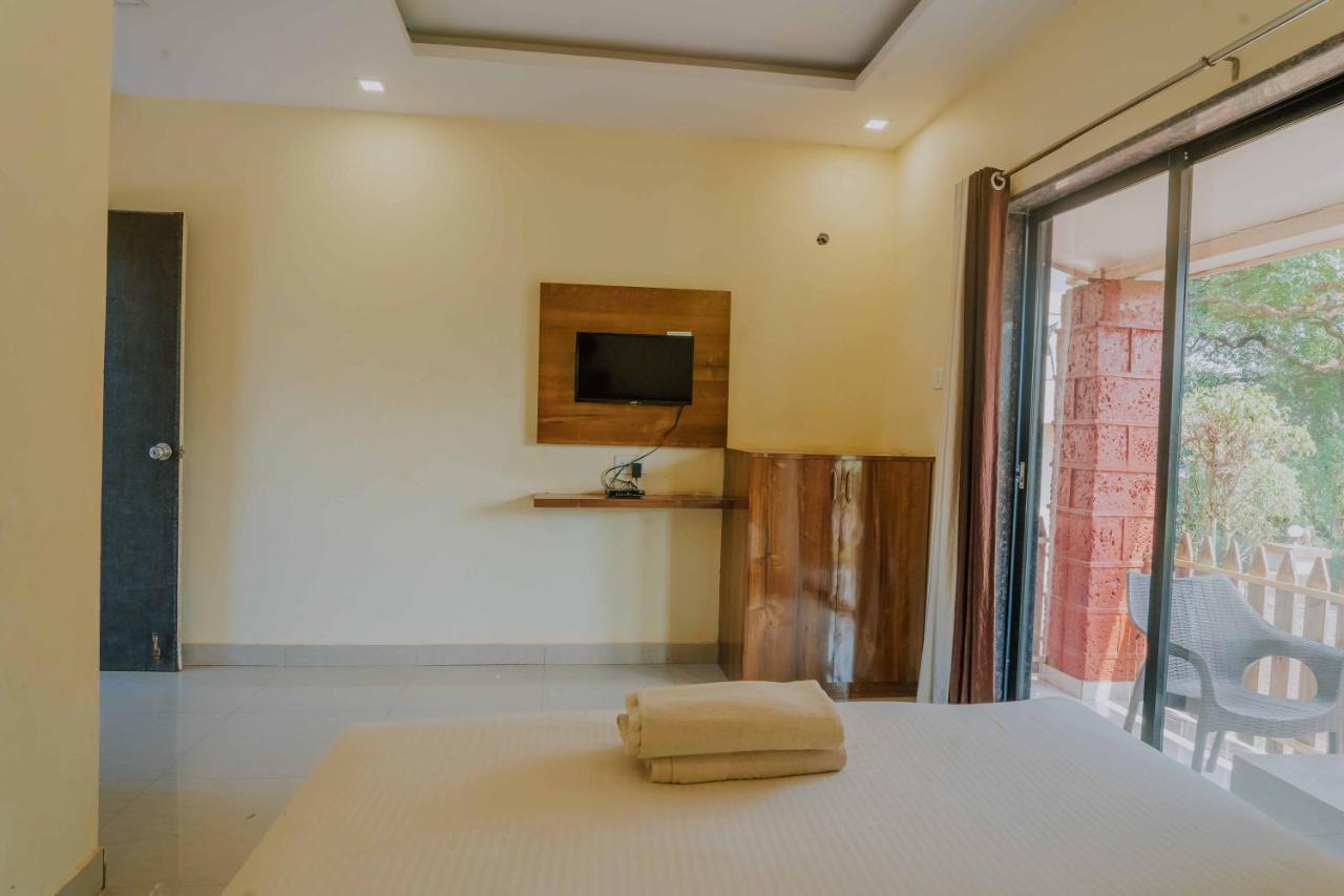 OAKWOOD near mapro mahabaleshwar Hotel Exterior foto