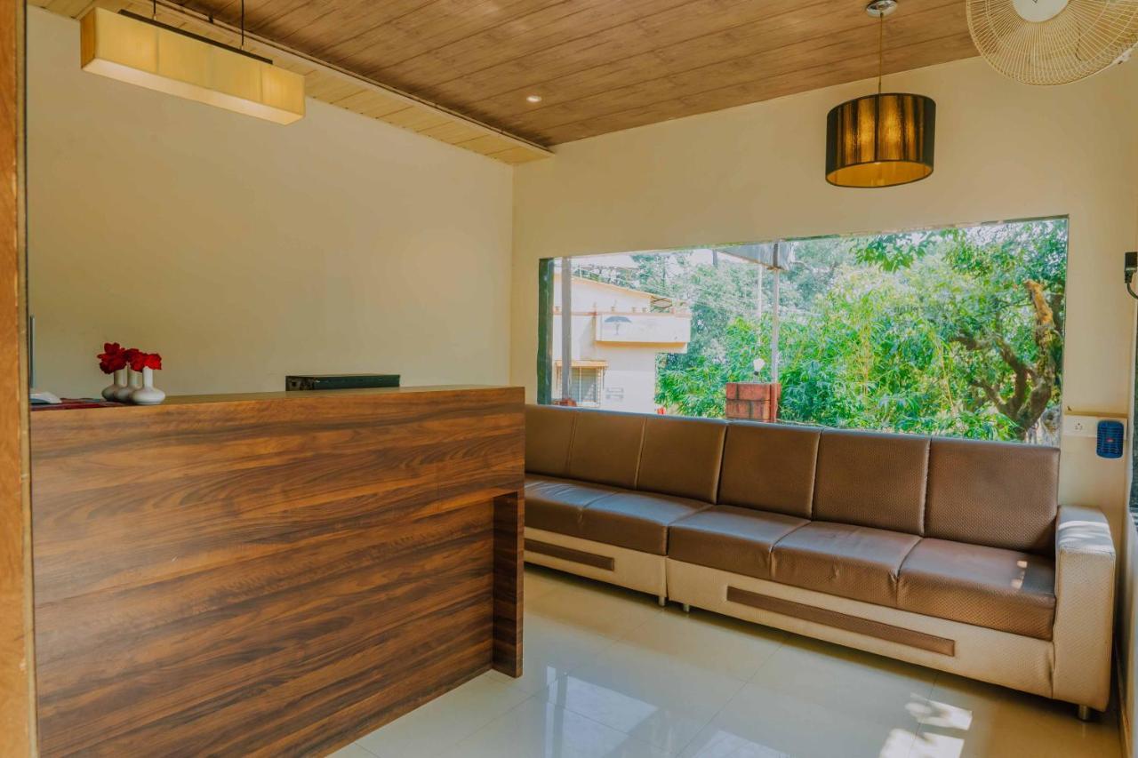 OAKWOOD near mapro mahabaleshwar Hotel Exterior foto