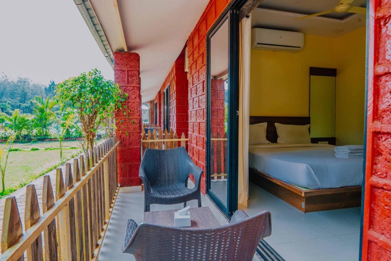 OAKWOOD near mapro mahabaleshwar Hotel Exterior foto